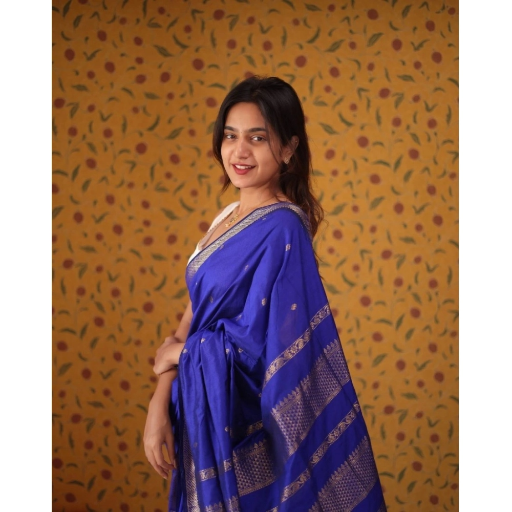 Women's Saree-https://i-media.vyaparify.com/vcards/products/295512/product_1750325947_6853dabbe0361.png Image