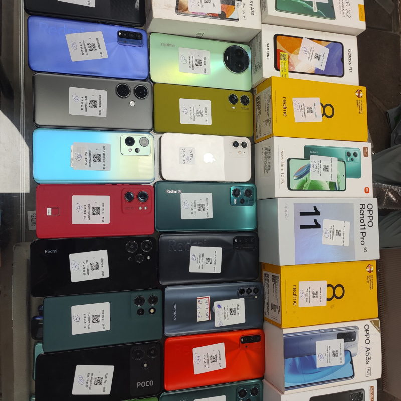 Second hand Mobile-https://i-media.vyaparify.com/vcards/products/300457/product_1753553609_68851ac93e650.jpeg Image