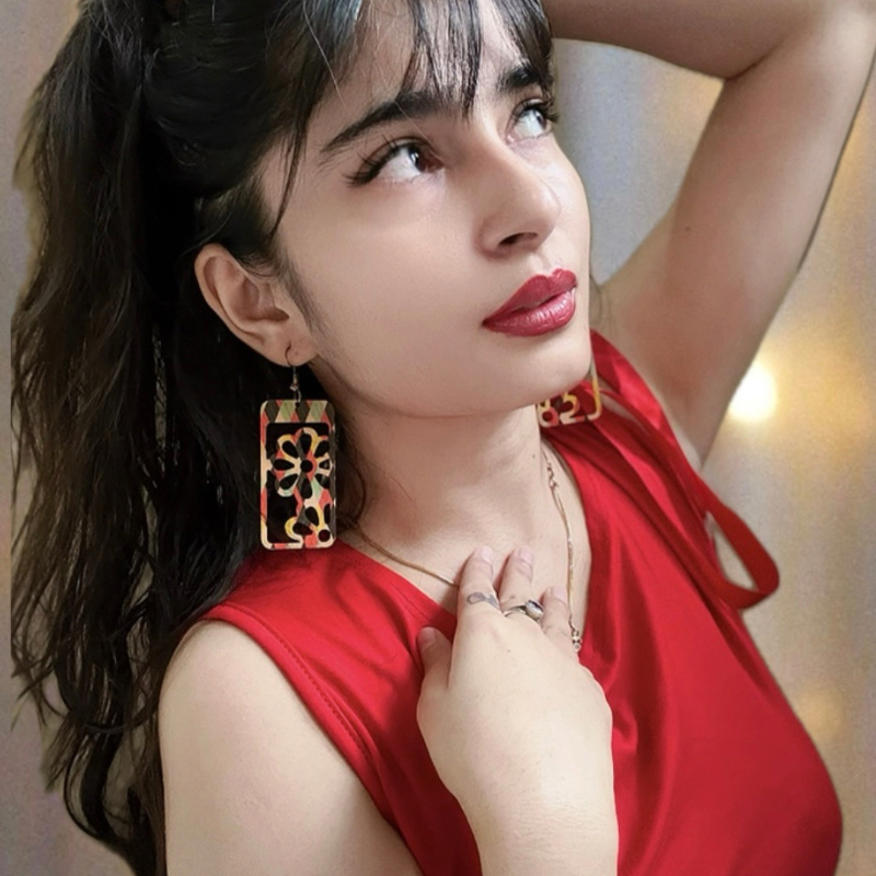 Wooden Fragrance Earrings-https://i-media.vyaparify.com/vcards/products/300528/product_1753622203_688626bb59ea2.jpeg Image