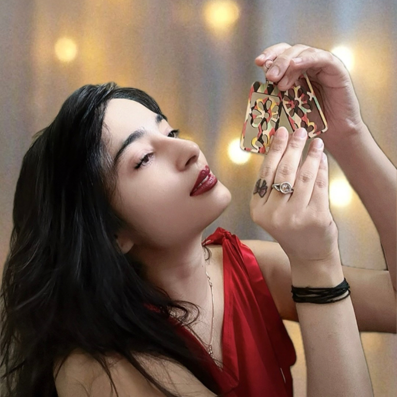 Wooden Fragrance Earrings-https://i-media.vyaparify.com/vcards/products/300529/product_1753622203_688626bb98d67.jpeg Image