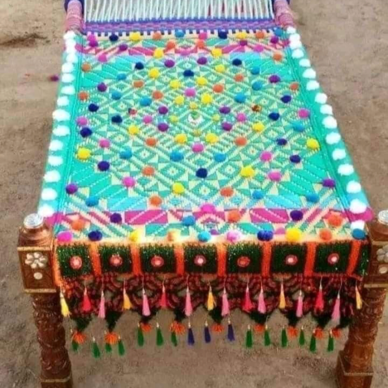 Beautiful chaar pai-https://i-media.vyaparify.com/vcards/products/300916/product_1754178094_688ea22e5e76c.jpeg Image