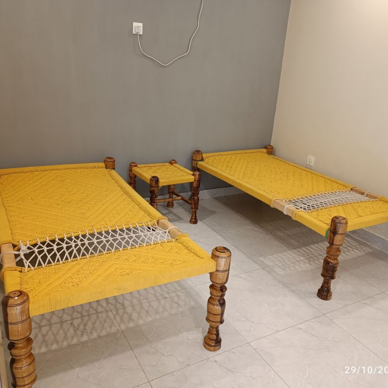 Chaarpai-https://i-media.vyaparify.com/vcards/products/300924/product_1754205664_688f0de0cf5c5.jpeg Image