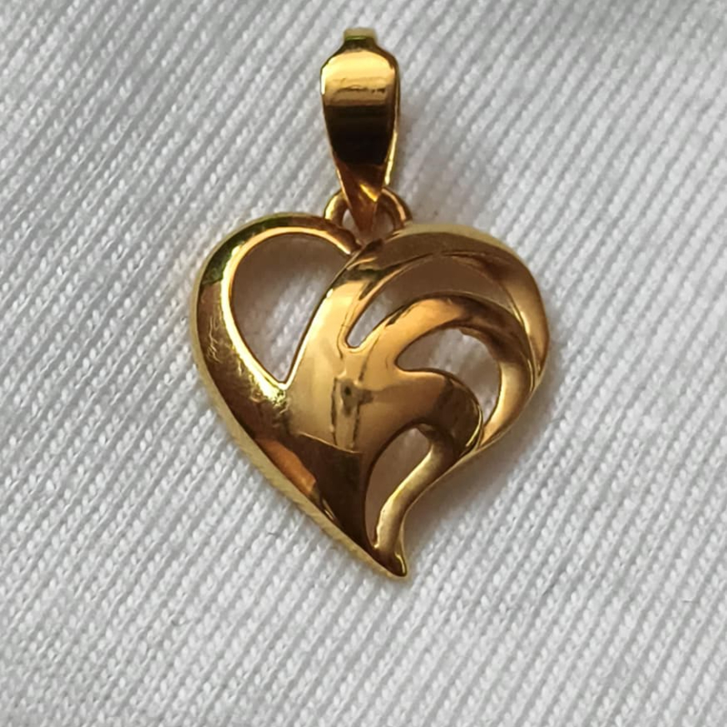 Heart shape pendant-https://i-media.vyaparify.com/vcards/products/301074/product_1754395199_6891f23f28c65.jpeg Image