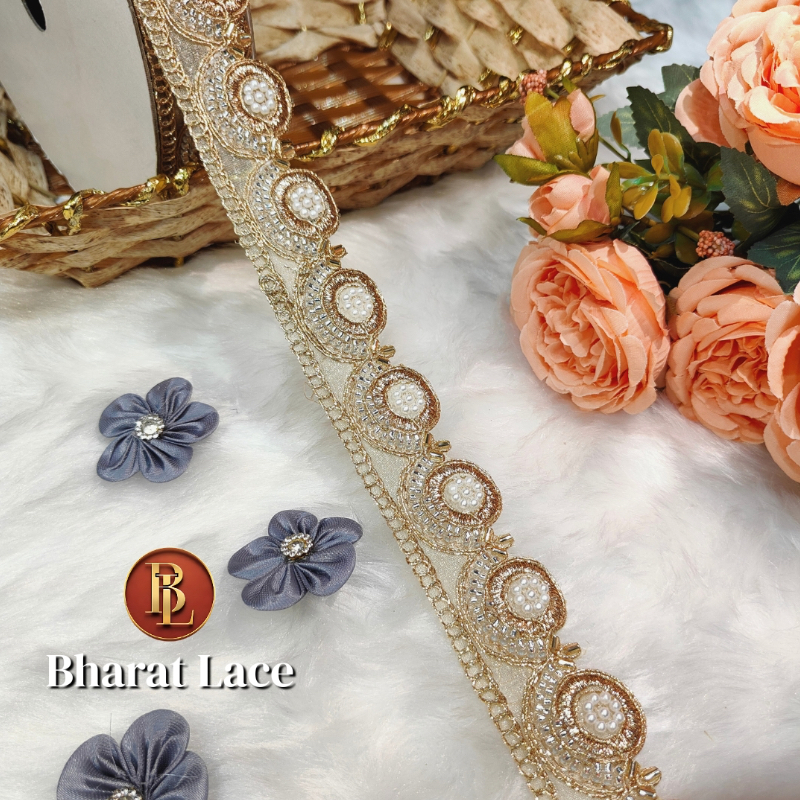 Cutwork Border-https://i-media.vyaparify.com/vcards/products/301476/product_1754934758_689a2de649160.jpeg Image