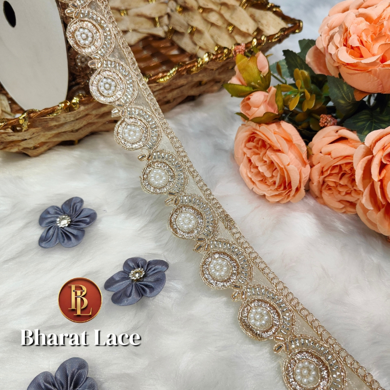 Cutwork Border-https://i-media.vyaparify.com/vcards/products/301477/product_1754934758_689a2de68f754.jpeg Image