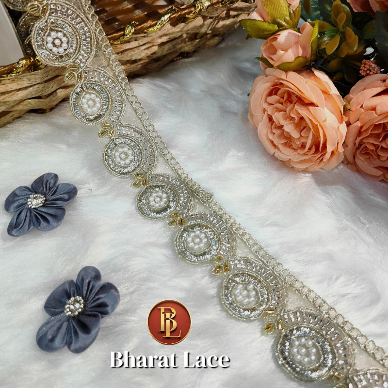 Cutwork Border-https://i-media.vyaparify.com/vcards/products/301479/product_1754934759_689a2de72dfb2.jpeg Image