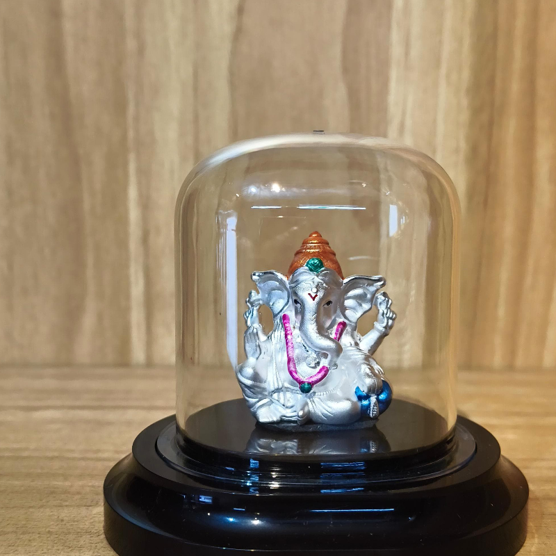 Ganeshan Silver dol-https://i-media.vyaparify.com/vcards/products/301518/product_1754992854_689b10d6c3923.jpeg Image