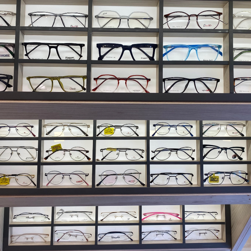 Frames-https://i-media.vyaparify.com/vcards/products/301603/product_1755074348_689c4f2c0f849.jpeg Image