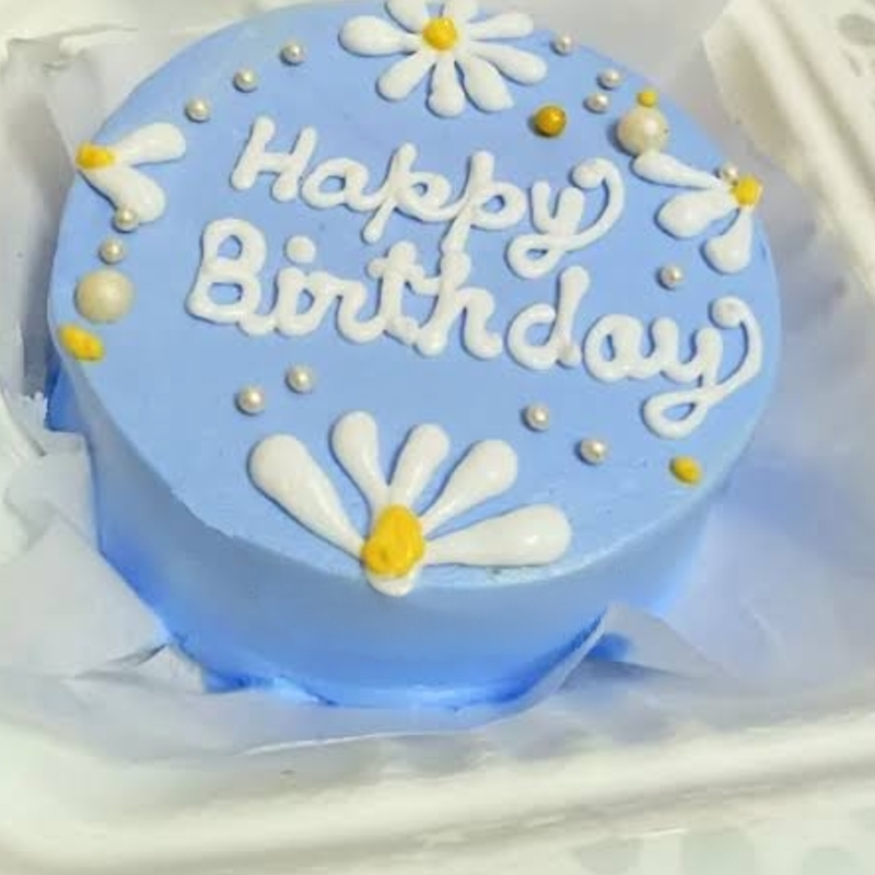 Bento Cake-https://i-media.vyaparify.com/vcards/products/301857/product_1755366483_68a0c45307b26.jpeg Image