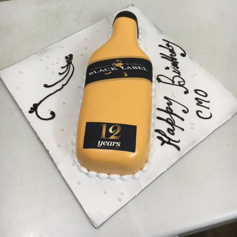 Black Label Cake-https://i-media.vyaparify.com/vcards/products/301888/product_1755454865_68a21d915f9a3.jpeg Image