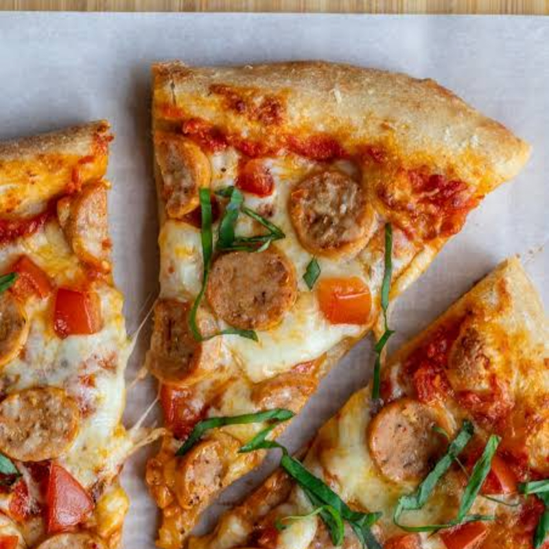 Chicken Sausage Pizza-https://i-media.vyaparify.com/vcards/products/301990/product_1755586106_68a41e3a1e372.jpeg Image