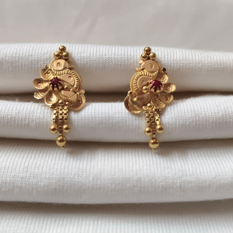 Peacock chain drops studs-https://i-media.vyaparify.com/vcards/products/302058/product_1755688953_68a5aff9a2f1e.jpeg Image