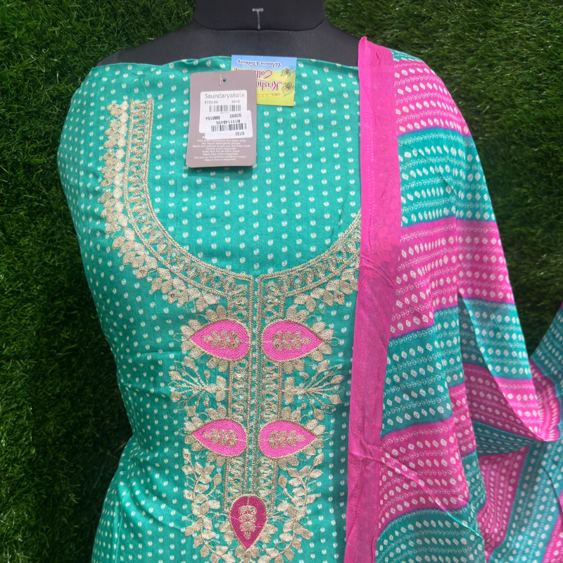 Designer suits-https://i-media.vyaparify.com/vcards/products/302263/product_1756184242_68ad3eb20e0f4.jpeg Image