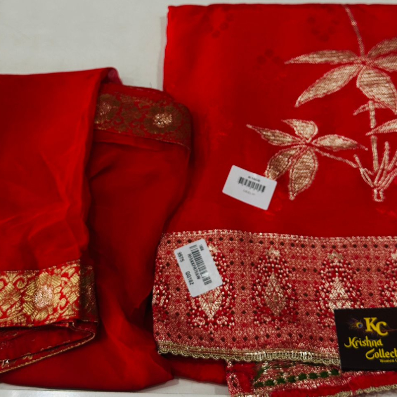 Banarsi suits-https://i-media.vyaparify.com/vcards/products/302864/product_1757417641_68c010a9bd0cf.jpeg Image