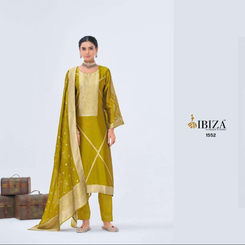 Pure banarsi suits-https://i-media.vyaparify.com/vcards/products/302867/product_1757417870_68c0118e96b26.jpeg Image