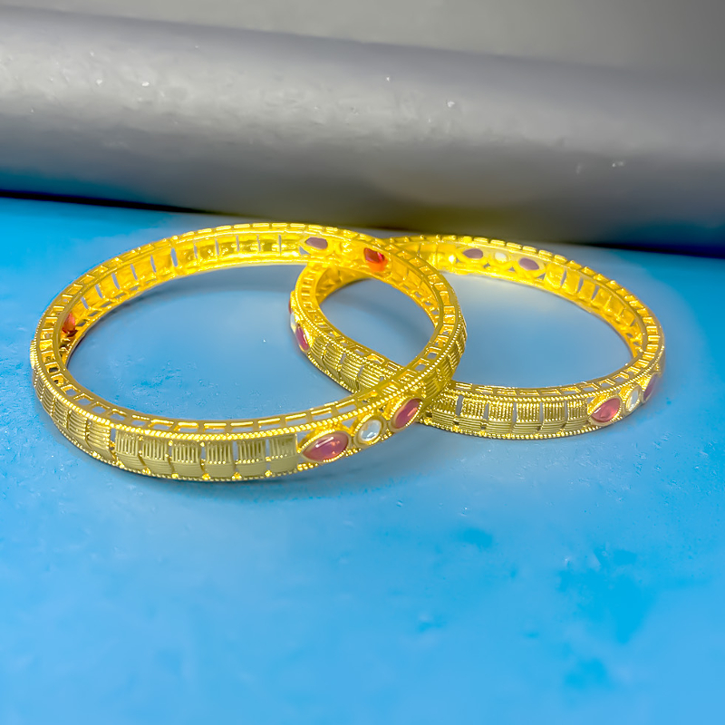 GOLD KADA-https://i-media.vyaparify.com/vcards/products/303002/product_1757667877_68c3e225e82a7.jpeg Image