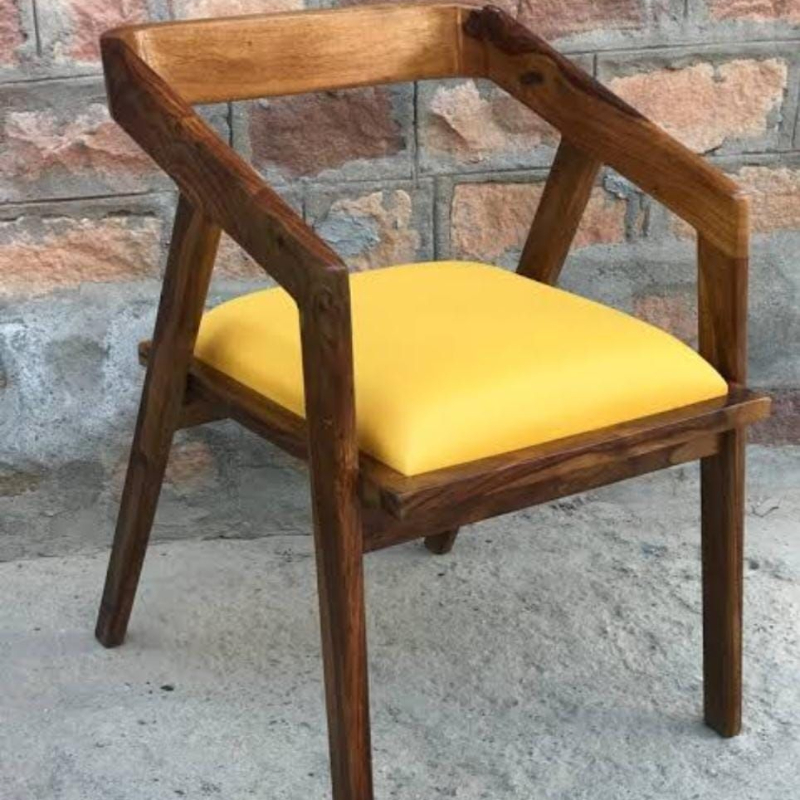 Wooden chair-https://i-media.vyaparify.com/vcards/products/303013/product_1757668468_68c3e474bfd6b.jpeg Image