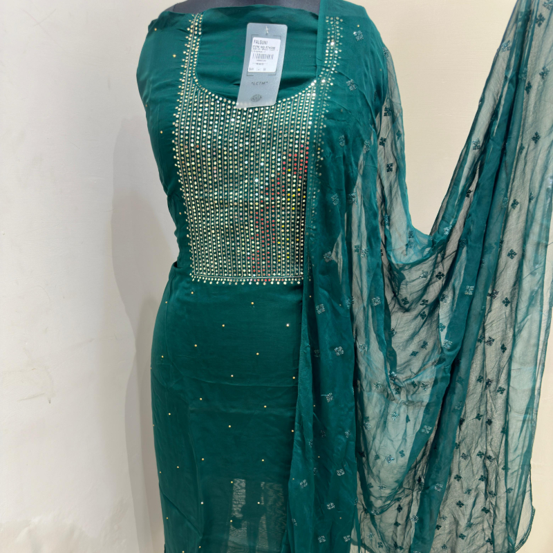 Pure organza partywear suits only-https://i-media.vyaparify.com/vcards/products/303049/product_1757676707_68c404a34a6e8.jpeg Image