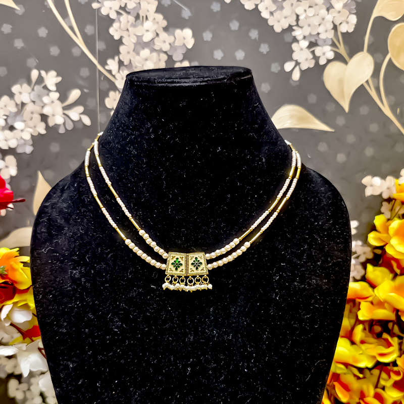 Jewellery set-https://i-media.vyaparify.com/vcards/products/303165/product_1758005251_68c908032b783.jpeg Image