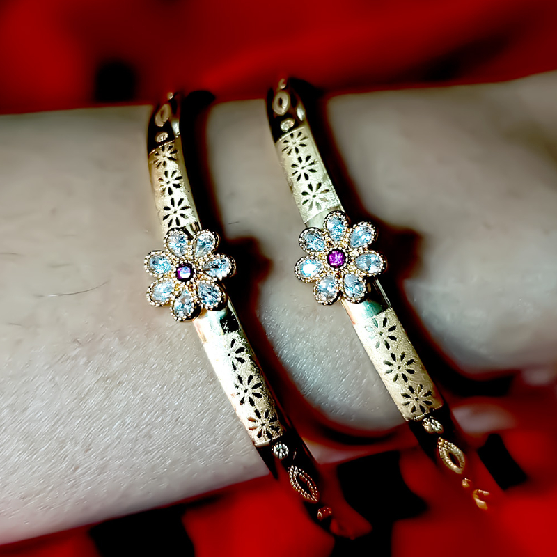 GOLD PLATED WITH FLOWER KADA-https://i-media.vyaparify.com/vcards/products/303255/product_1758019380_68c93f34de30c.jpeg Image