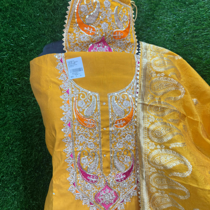 With potli bful suits only-https://i-media.vyaparify.com/vcards/products/303284/product_1758024871_68c954a7c8218.jpeg Image