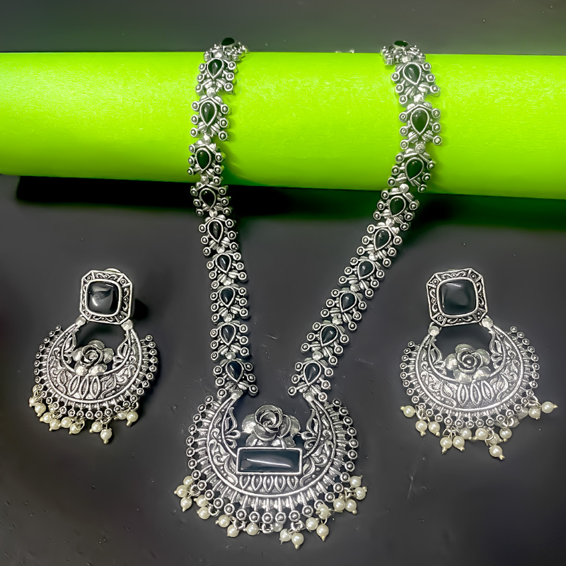 OXIDISED JEWELLERY-https://i-media.vyaparify.com/vcards/products/303483/product_1758095328_68ca67e094df3.jpeg Image