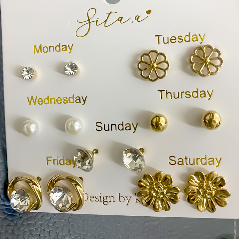 EARRING STUDS-https://i-media.vyaparify.com/vcards/products/303568/product_1758109011_68ca9d53617f8.jpeg Image