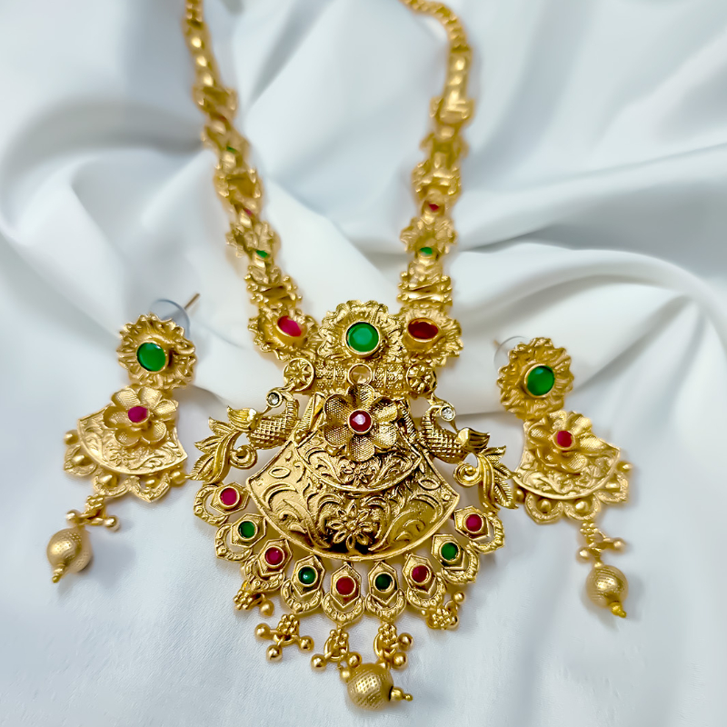 RAANI HAAR NECKLACE & EARRING SET-https://i-media.vyaparify.com/vcards/products/303597/product_1758111851_68caa86bad349.jpeg Image
