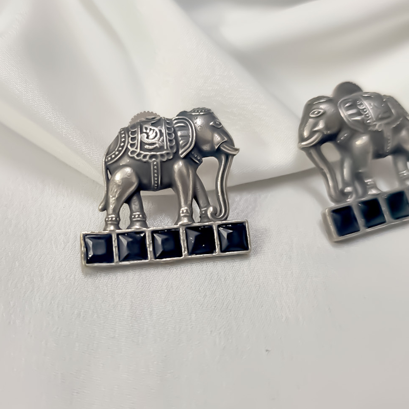 OXIDISED EARRINGS-https://i-media.vyaparify.com/vcards/products/303627/product_1758114080_68cab1202bf15.jpeg Image