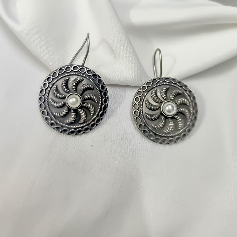 OXIDISED EARRINGS-https://i-media.vyaparify.com/vcards/products/303649/product_1758115473_68cab6914ab35.jpeg Image