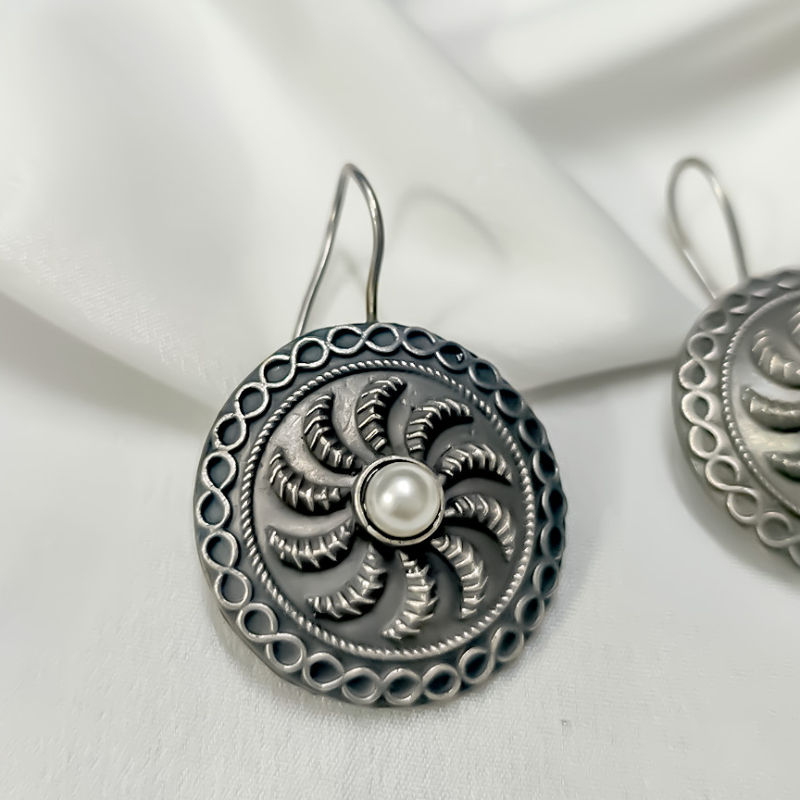 OXIDISED EARRINGS-https://i-media.vyaparify.com/vcards/products/303651/product_1758115473_68cab691afa78.jpeg Image