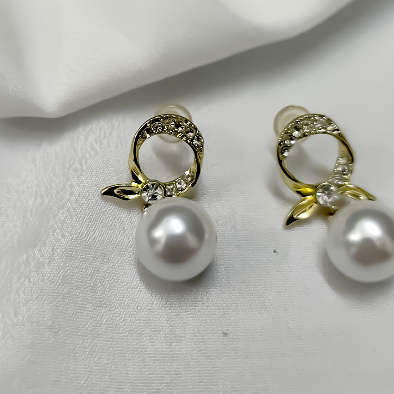 EARRINGS-https://i-media.vyaparify.com/vcards/products/303668/product_1758116624_68cabb102f79b.jpeg Image