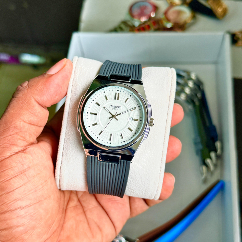  Tissot Men's watch Elegant Timepieces Rajwada, Indore, Madhya Pradesh