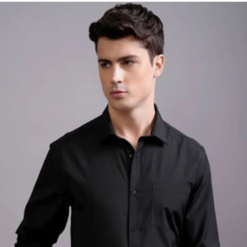 white pant-https://i-media.vyaparify.com/vcards/products/303851/product_1758517190_68d0d7c6bd502.png Image