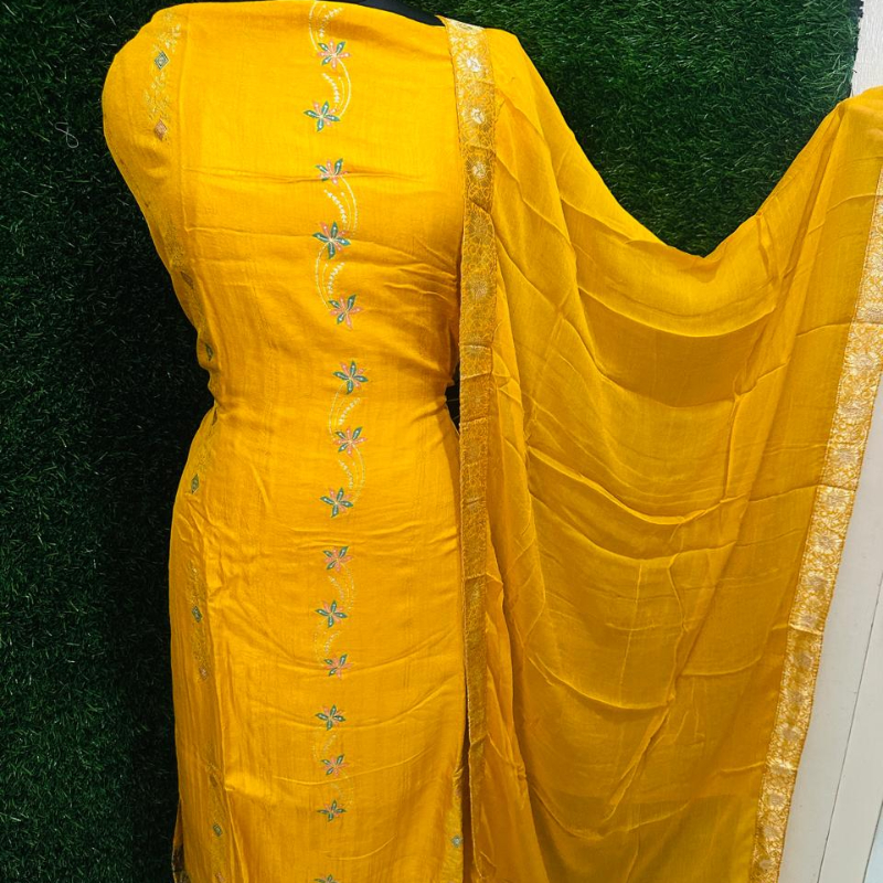 Pure banarsi suits with pure dupatta-https://i-media.vyaparify.com/vcards/products/304313/product_1759147841_68da7741ace95.jpeg Image