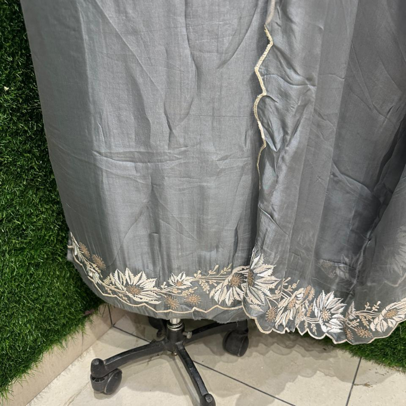 Pure organza designer btq style suit 3650-https://i-media.vyaparify.com/vcards/products/304519/product_1759498683_68dfd1bb54f06.jpeg Image