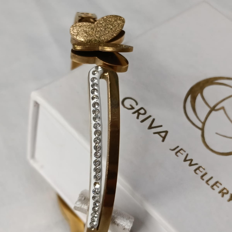 Butterfly Grace Bracelet-https://i-media.vyaparify.com/vcards/products/305129/product_1761725693_6901ccfdbb6ec.jpeg Image