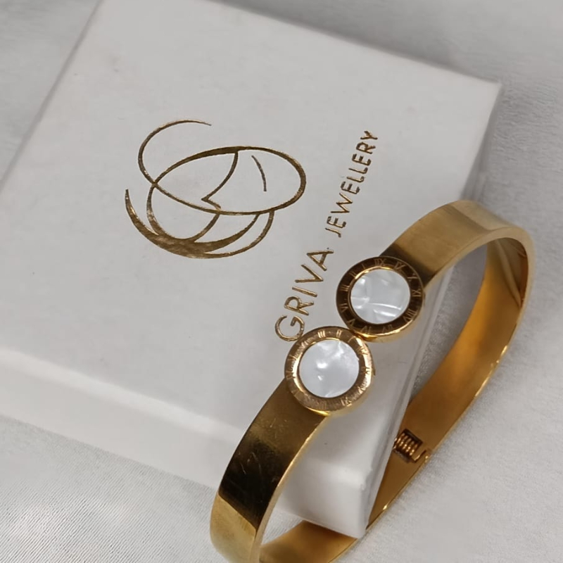 Eterna Circle Bracelet-https://i-media.vyaparify.com/vcards/products/305147/product_1761730869_6901e135e60ad.jpeg Image