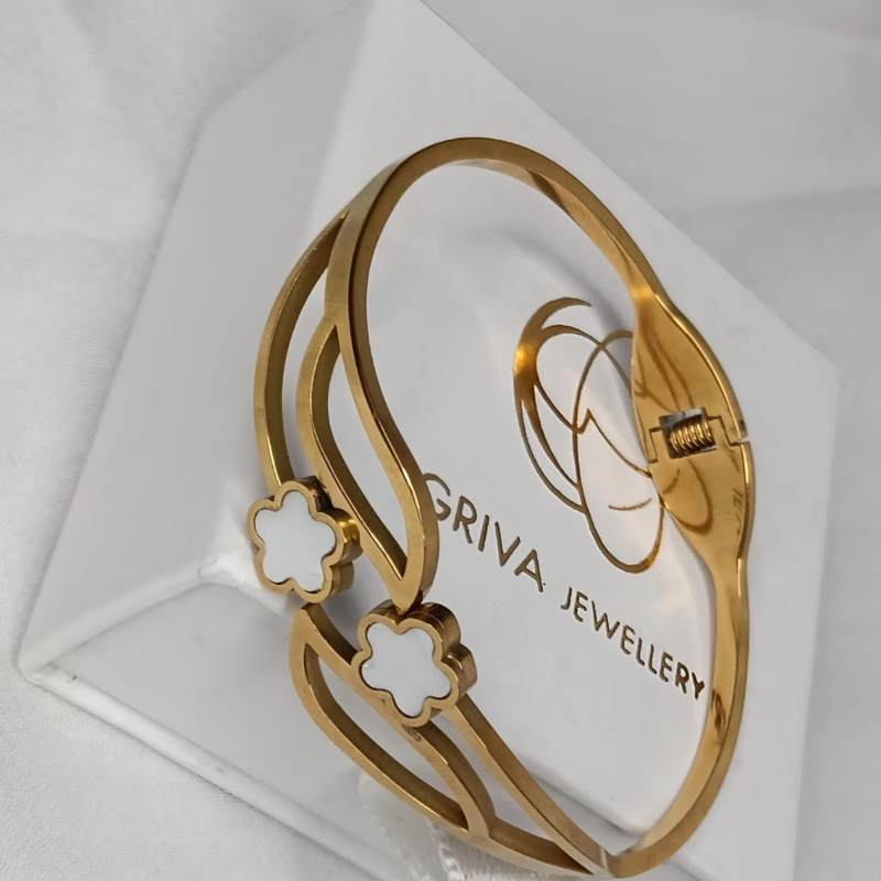 Floral Glow Bracelet-https://i-media.vyaparify.com/vcards/products/305154/product_1761731731_6901e493a0f2c.jpeg Image