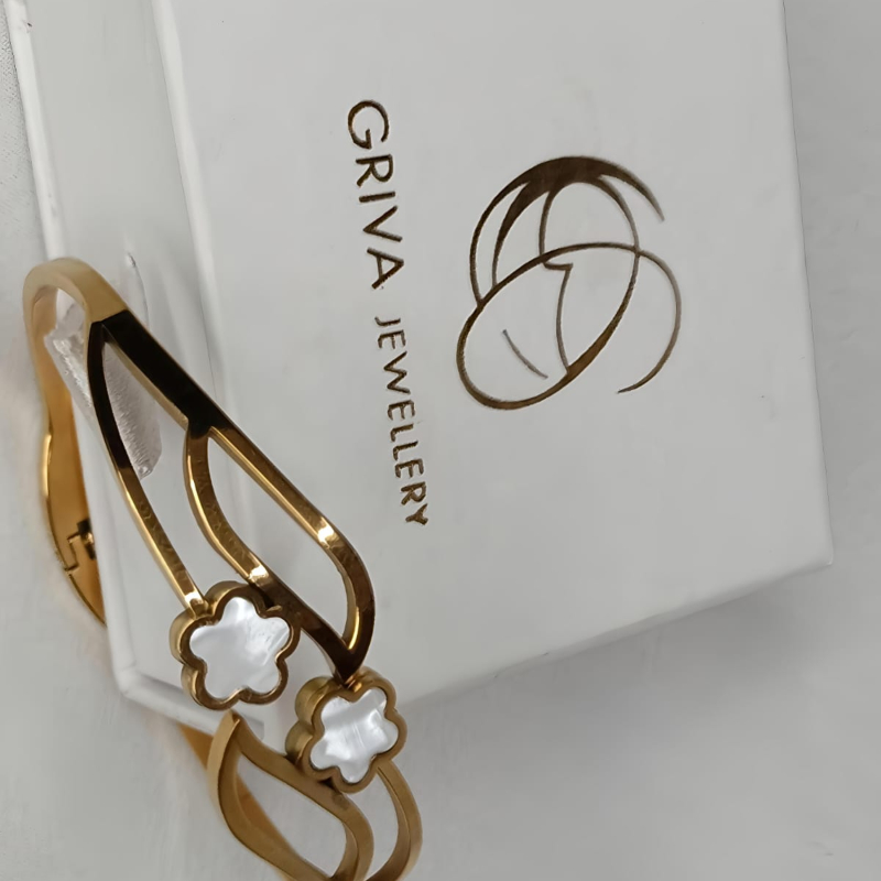 Floral Glow Bracelet-https://i-media.vyaparify.com/vcards/products/305155/product_1761731731_6901e493d5f39.jpeg Image