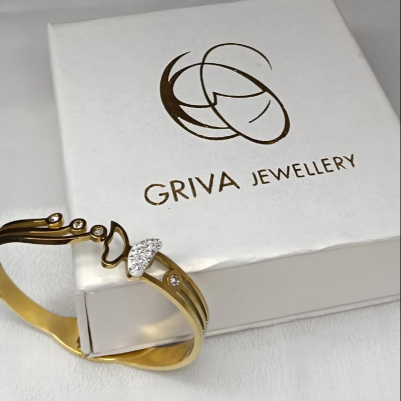 Golden Butterfly Sparkle Bracelet-https://i-media.vyaparify.com/vcards/products/305165/product_1761735009_6901f16152a8c.jpeg Image