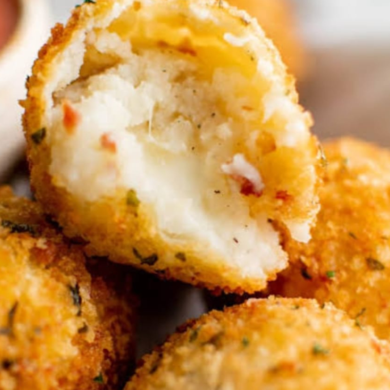  Crispy Cheese Balls Best Cafe & Restaurant In Vaishali Nagar, Jaipur Pratap Yadav Stadium, C-34, Akruti Apartments, Chitrakoot Scheme, Vaishali Nagar, Jaipur, Rajasthan 302021