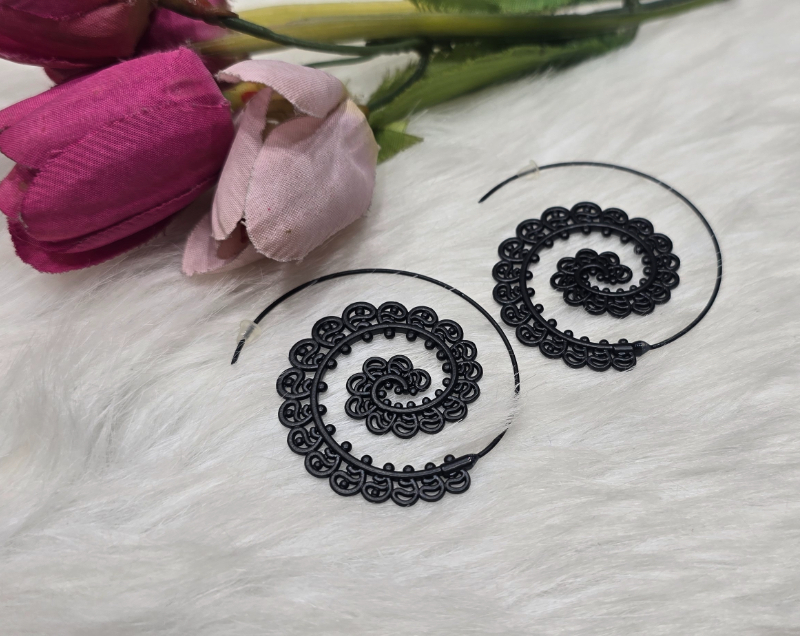 Fashion earrings-https://i-media.vyaparify.com/vcards/products/306332/product_1765612352_693d1b40ab68f.jpeg Image