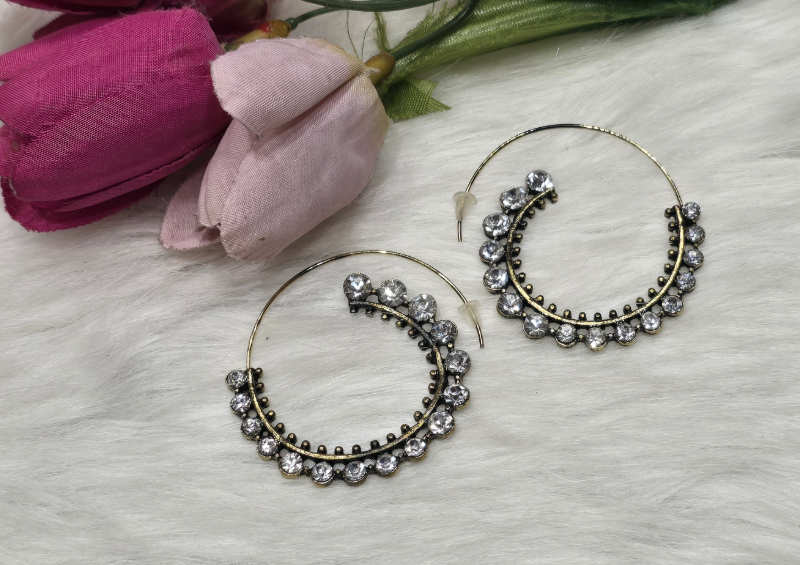 Fashion ear hoop-https://i-media.vyaparify.com/vcards/products/306335/product_1765612626_693d1c529be32.jpeg Image