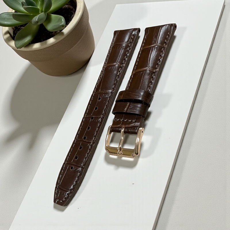 WATCH LEATHER STRAP RT MODEL NO-A00229-https://i-media.vyaparify.com/vcards/products/306534/product_1766310768_6947c370cabe8.jpeg Image