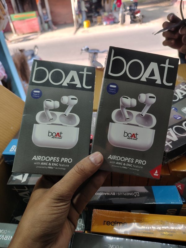 boat erbuds cpy-https://i-media.vyaparify.com/vcards/products/306911/product_1767507463_695a06072e1f2.jpeg Image