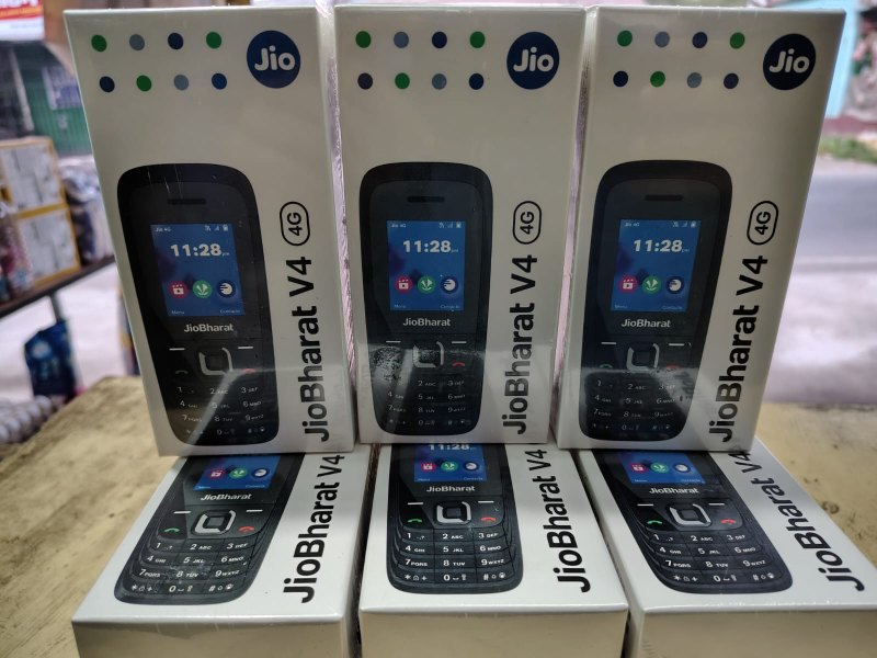 jio bharat (1 yer warrnty)-https://i-media.vyaparify.com/vcards/products/306912/product_1767507606_695a0696c7e9c.jpeg Image