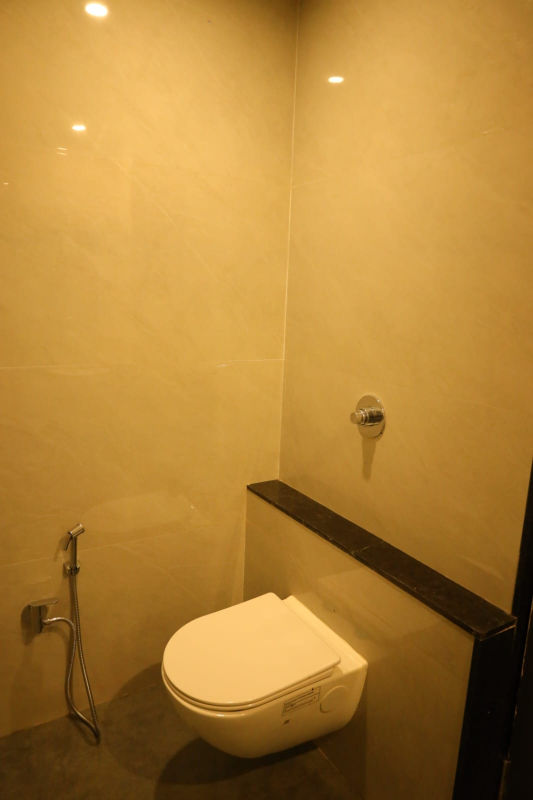 SUPER DELUX ROOM-https://i-media.vyaparify.com/vcards/products/307316/product_1768112897_6963430159d41.jpeg Image