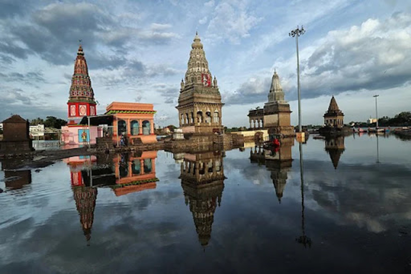 Pandharpur Tuljapur Akkalkot gangapur tour-https://i-media.vyaparify.com/vcards/products/307410/product_1768322172_6966747c788e4.png Image