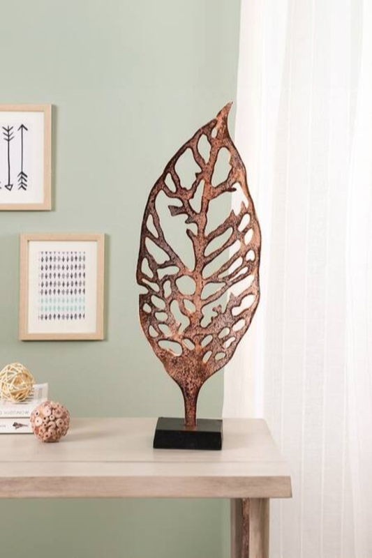 gold aluminium antique leaf sculpture